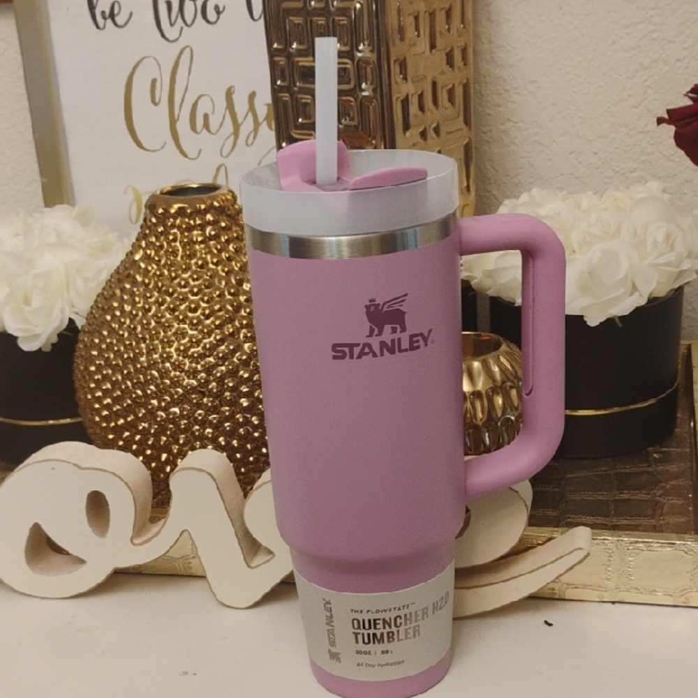 Stanley Lavender Quencher Tumbler